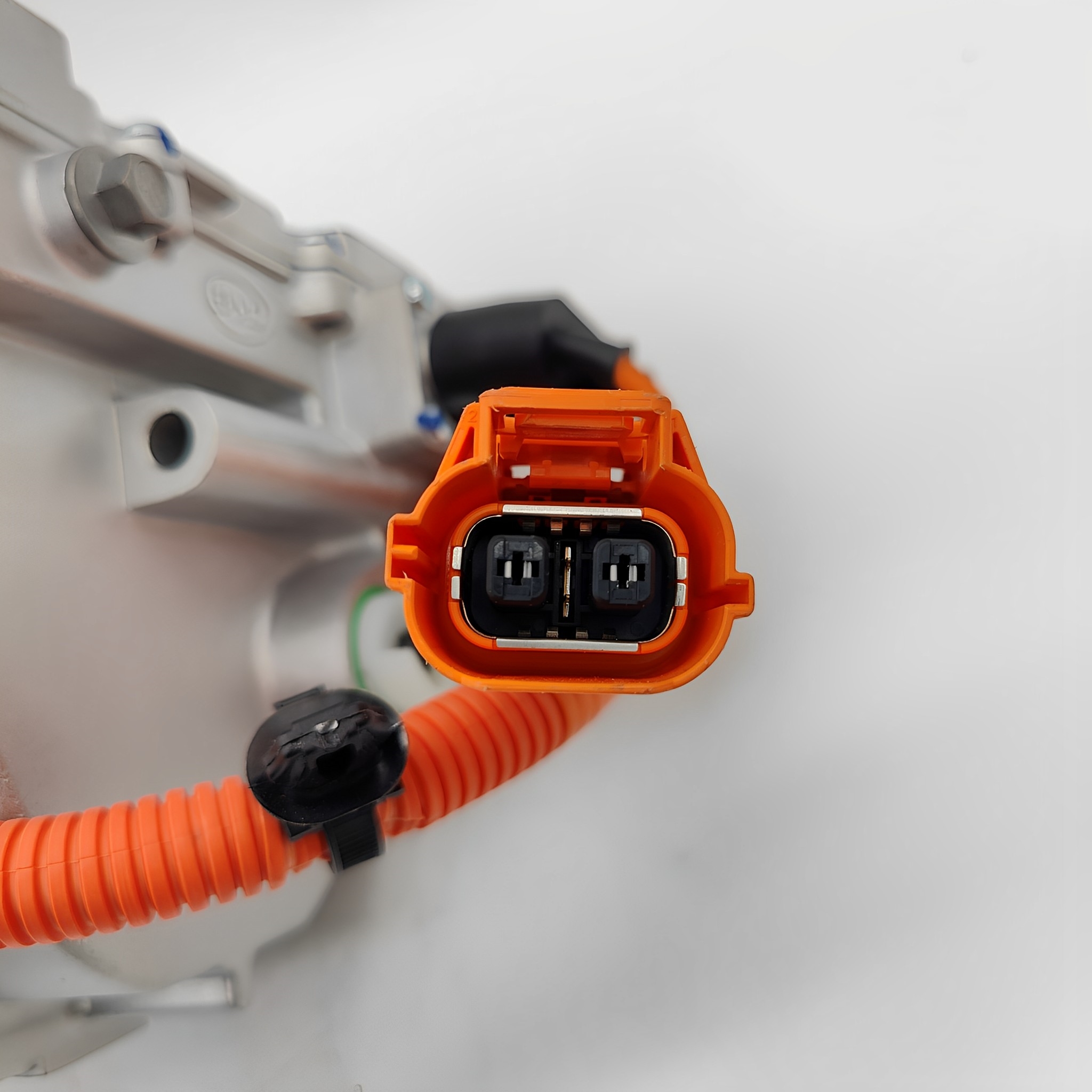 High-Voltage 350.4V Electric A/C Compressor for BYD e2, Qin PLUS EV, Song PLUS EV | OEM EL-8103020B BC28B # 13 EV-HVAC BYD - 图片 3